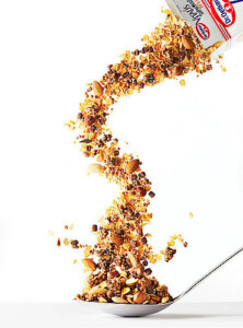 Müsli aud Löffel Schwung Frühstück